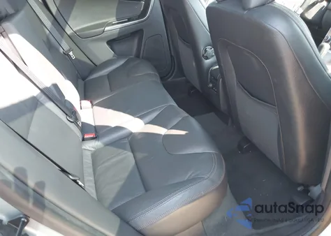 2012 Volvo Xc60 3.2/3.2 Platinum/3.2 Premier/3.2 Premier Plus из США, поврежденный, VIN YV4940DZ2C2329891